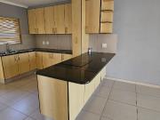 3 Bedroom Townhouse For Sale in Illovo Beach