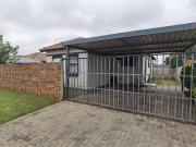3 Bedroom townhouse freehold for sale in Andeon, Pretoria