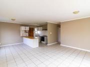 3 Bedroom townhouse freehold to rent in Sonstraal...