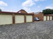 3 Bedroom Townhouse in Bonaero Park