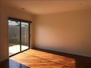 3 BEDROOM TOWNHOUSE IN GREAT POSITION