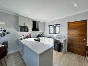 3 Bedroom Townhouse in Hayfields