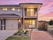 3 Bedroom Townhouse in North Lakes Ideal Location!