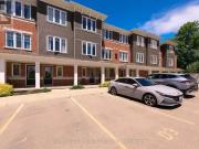 3 Bedroom Townhouse Kitchener ON 91384053