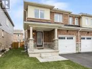 3 Bedroom Townhouse Niagara Falls ON 98140675