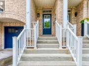3 Bedroom Townhouse Oakville ON 94298366