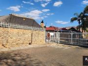 3 Bedroom townhouse sectional to rent in Protea Park,...