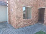 3 bedroom townhouse to let