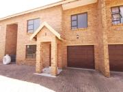 3 bedroom townhouse to rent