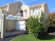 3 Bedroom Townhouse to Rent in Bloemhof