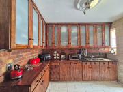 3 Bedroom Townhouse To Rent in Waterkloof Glen