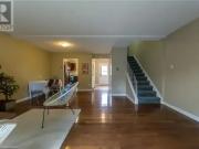 3 Bedroom Townhouse Waterloo ON 93027638