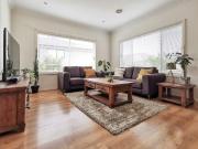 3 BEDROOM UNIT CLOSE TO SHOPS AND WALKING DISTANCE TO...