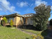 3 Bedroom Unit in Oakleigh South