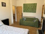 3 bedroom Victorian flat with roof terrace