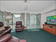 3 Bedroom Villa in Quiet No Through Road