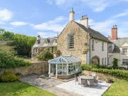 3 bedroom country house for sale