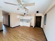 3 Bedroom w/ Parking at Magnolia Place in Quezon City...