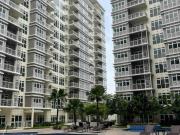 For lease 3 bedroom with parking has maid room For rent...