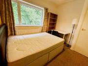 3 bedrooms 2 bathrooms