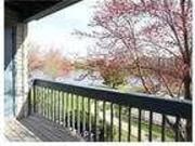 3 bedrooms Apartment located in prestigious West Des Moines