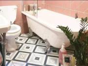 3 bedrooms Apartment or flat to rent in Ballards Lane,...