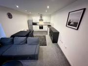 3 bedrooms Apartment or flat to rent in Lower Vickers...