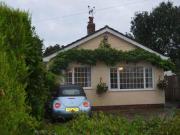 3 Bedrooms Bungalow for rent in Linkside Drive,...