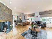 3 Bedrooms Bungalow for sale in 12 Westpark Gate,...