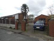 3 Bedrooms Bungalow for sale in Bilston Road, Aigburth,...