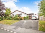 3 Bedrooms Bungalow for sale in Cae Masarn, Pentre...