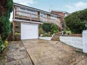 3 Bedrooms Bungalow for sale in Chorley Avenue,...