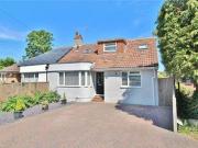 3 Bedrooms Bungalow for sale in Downside Avenue, Findon...