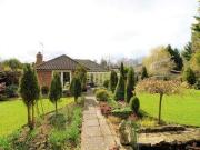 3 Bedrooms Bungalow for sale in Meath Green Lane,...