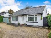 3 Bedrooms Bungalow for sale in Moss Lane, Burscough,...