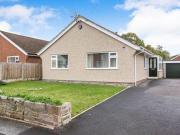 3 Bedrooms Bungalow for sale in Valley Road,...