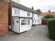 3 Bedrooms Cottage for sale in Main Street, Upton,...