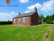 3 Bedrooms Detached bungalow for rent in Bungalow Farm...
