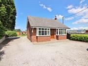 3 Bedrooms Detached bungalow for rent in Chapel Lane,...