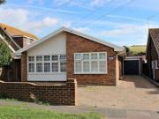 3 Bedrooms Detached bungalow for sale in Bannings Vale,...