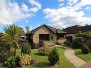 3 Bedrooms Detached bungalow for sale in Bennochy Grove,...