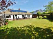 3 Bedrooms Detached bungalow for sale in Downs Close,...