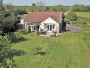 3 Bedrooms Detached bungalow for sale in Eastrop,...
