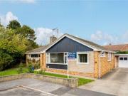 3 Bedrooms Detached bungalow for sale in Firs View,...