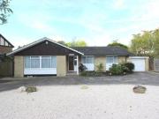 3 Bedrooms Detached bungalow for sale in Holly Lane,...