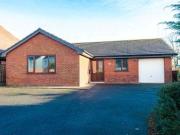 3 Bedrooms Detached bungalow for sale in Moss Nook,...