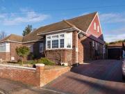 3 Bedrooms Detached bungalow for sale in Stacey Close,...