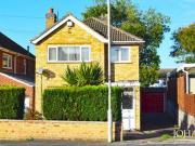 3 Bedrooms Detached house for rent in Bollington Road,...