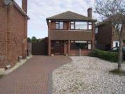 3 Bedrooms Detached house for rent in Browns Close,...