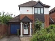3 Bedrooms Detached house for rent in Forrabury Avenue,...